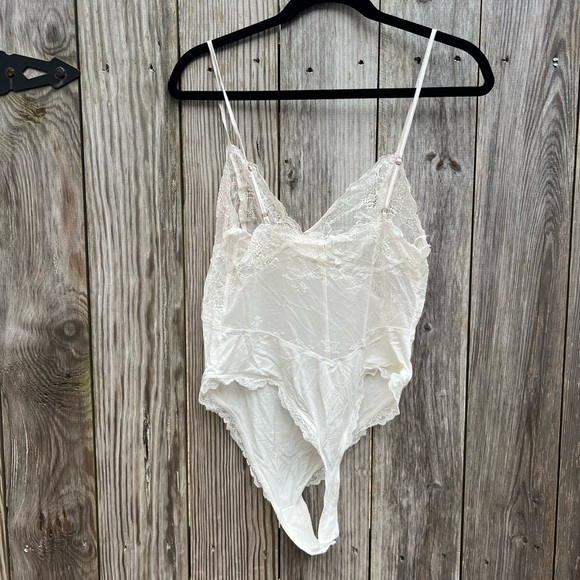 NWT Victorias Secret Lingerie Very Sexy Modal Lace Plunge Bodysuit Sz La… - Picture 13 of 15